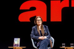 Irina Scherbakowa ist Gründungsmitglied der Menschenrechtsorganisation Memorial, die 2022 mit dem Friedensnobelpreis ausgezeichnet wurde.