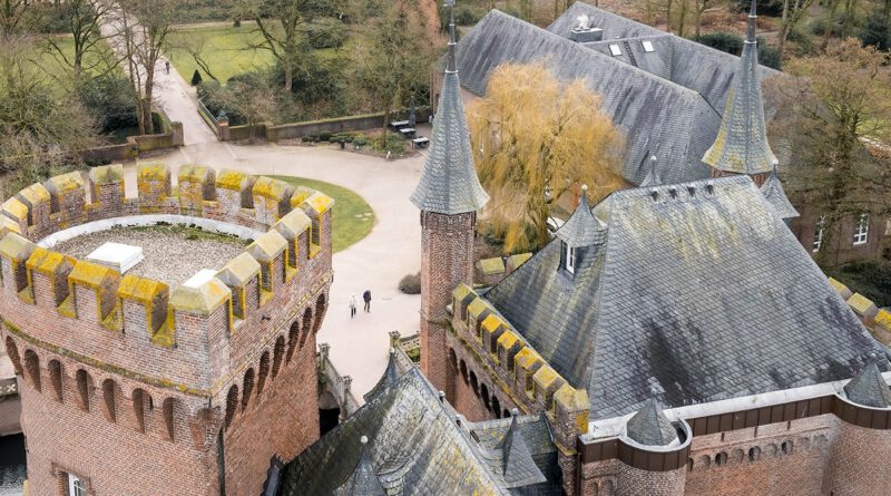 Schloss Moyland vom Nordturm gesehen. Foto: Udo Weier