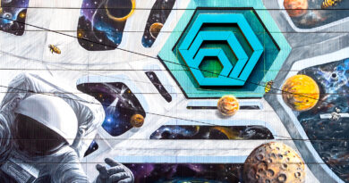 Graffiti-Kunst am Seidenweberhaus in Krefeld. https://graffitiartist.de/fassadenkunst-krefeld/. Foto: Udo Weier